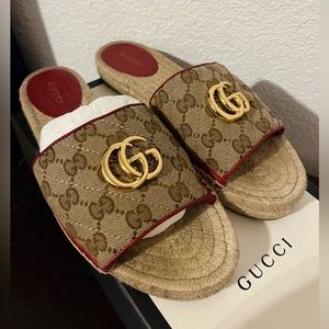 Gucci sandals SOLDDDD